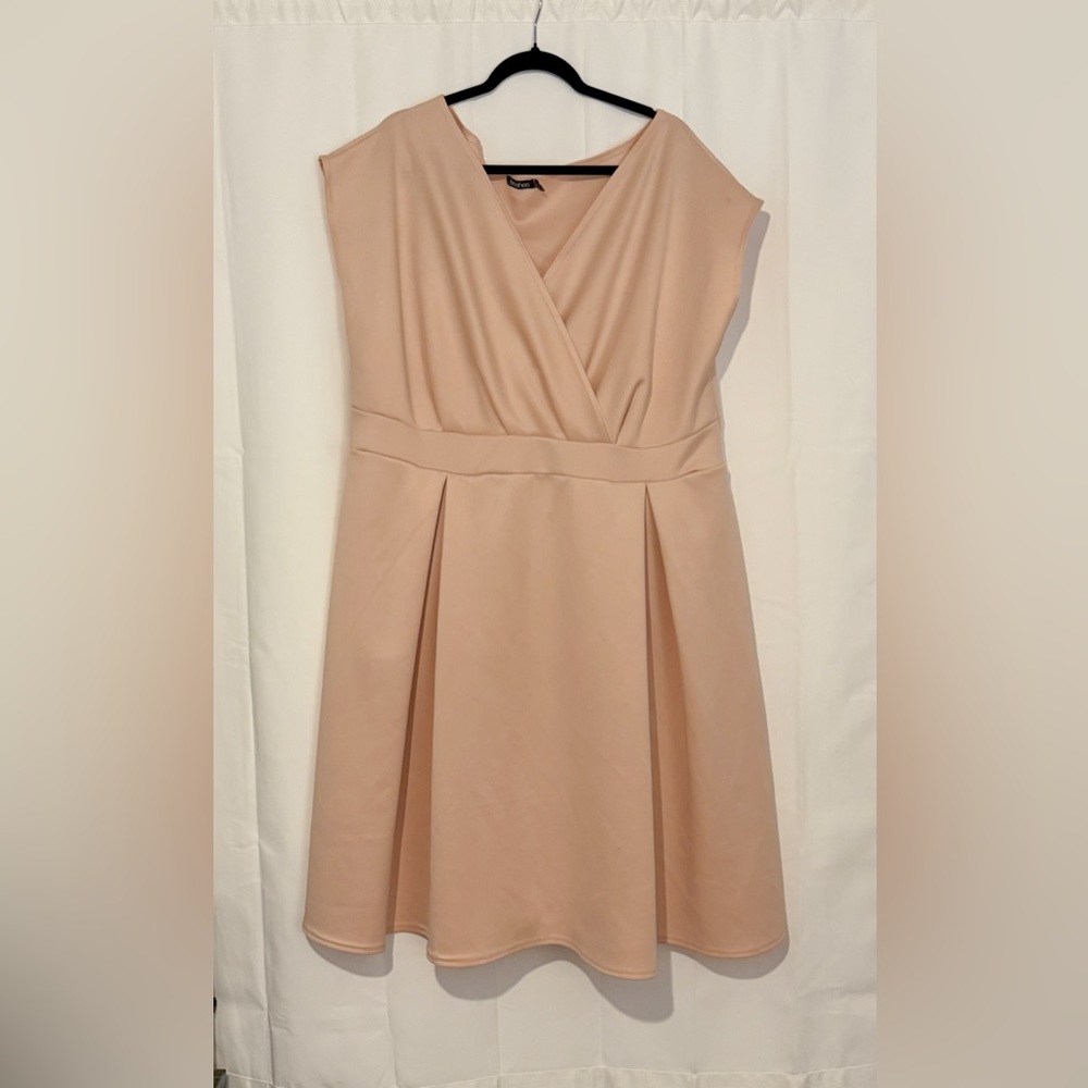 Boohoo Plus Blush Off-Shoulder Wrap Midi Dress NWT)